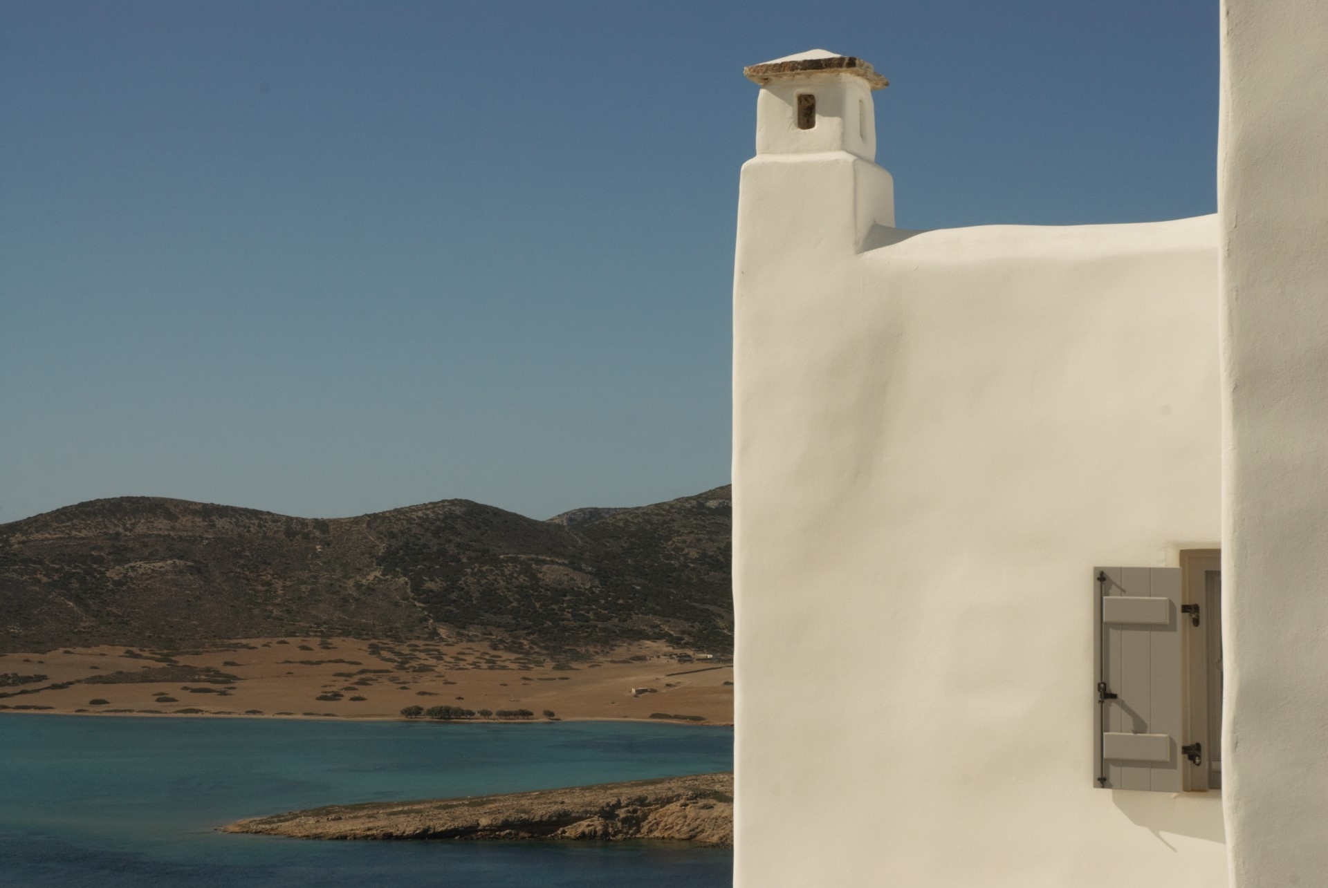 ANTIPAROS