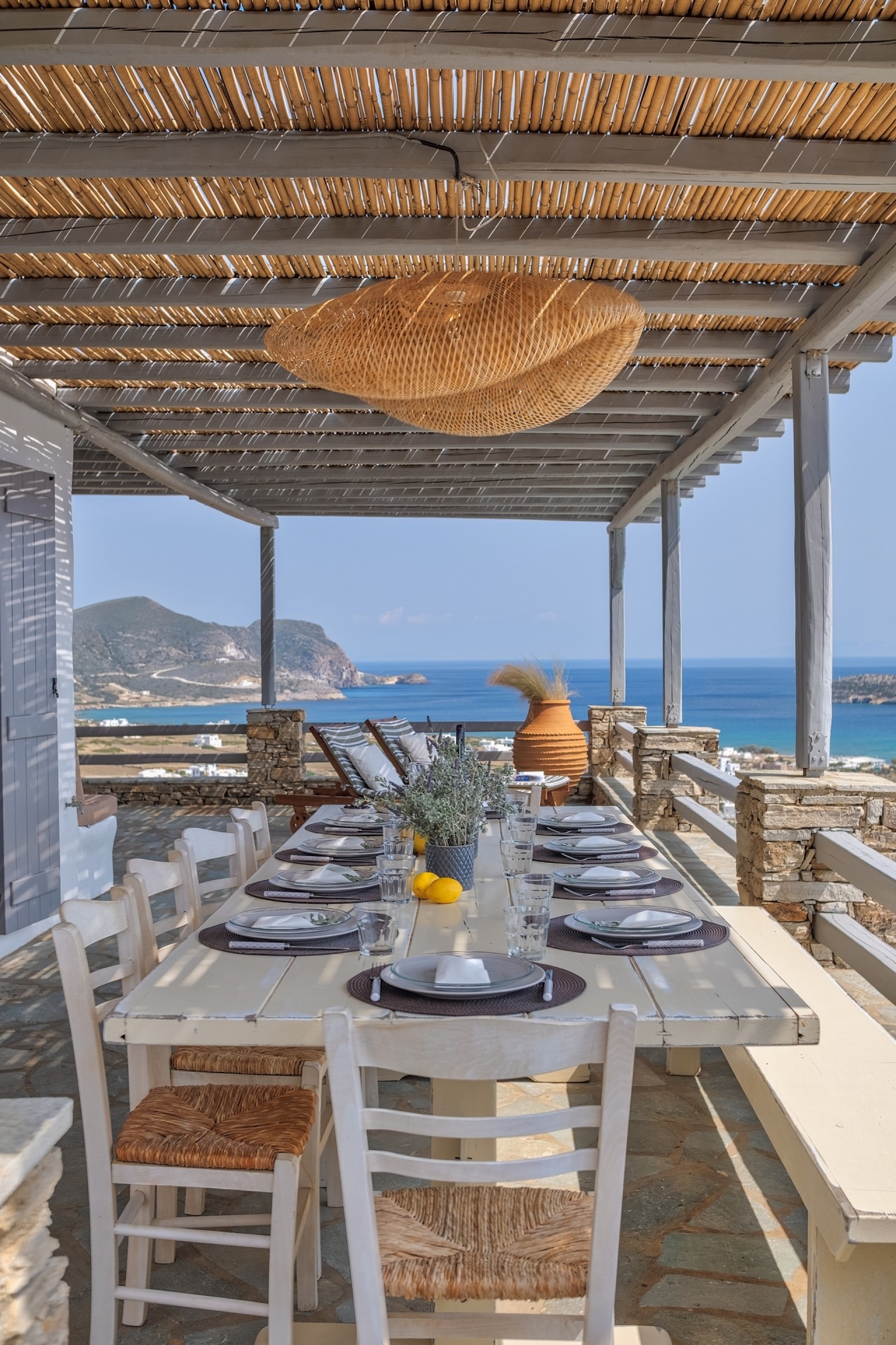 ANTIPAROS
